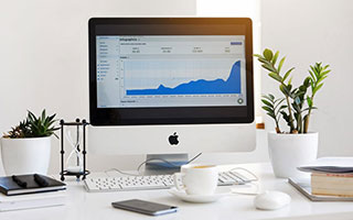 开云体育下载-赛后采访Xiaohu：上海的桌子比较宽我能把显示器推的后面一点